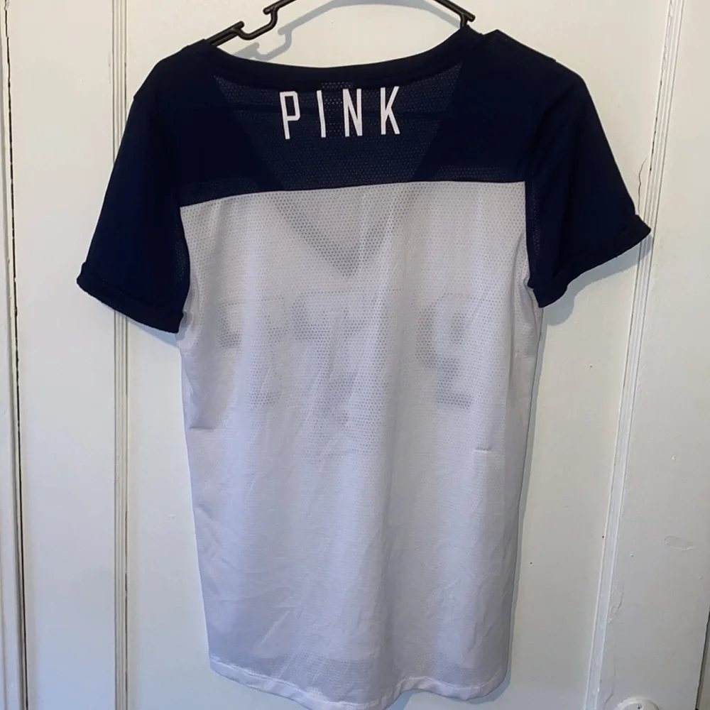 Victoria’s Secret Pink Pitt short sleeve T-shirt V-neck jersey style - Picture 4 of 7